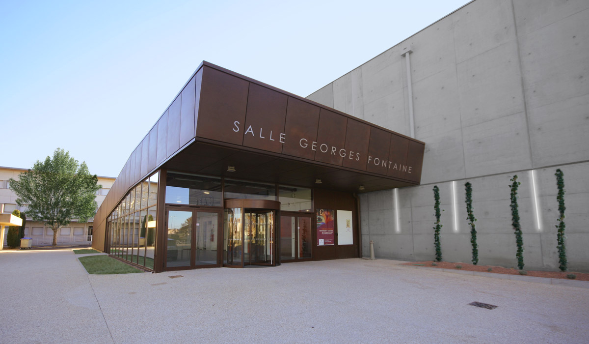 Salle Georges Fontaine à Saint-Paul-Trois-Châteaux (26)